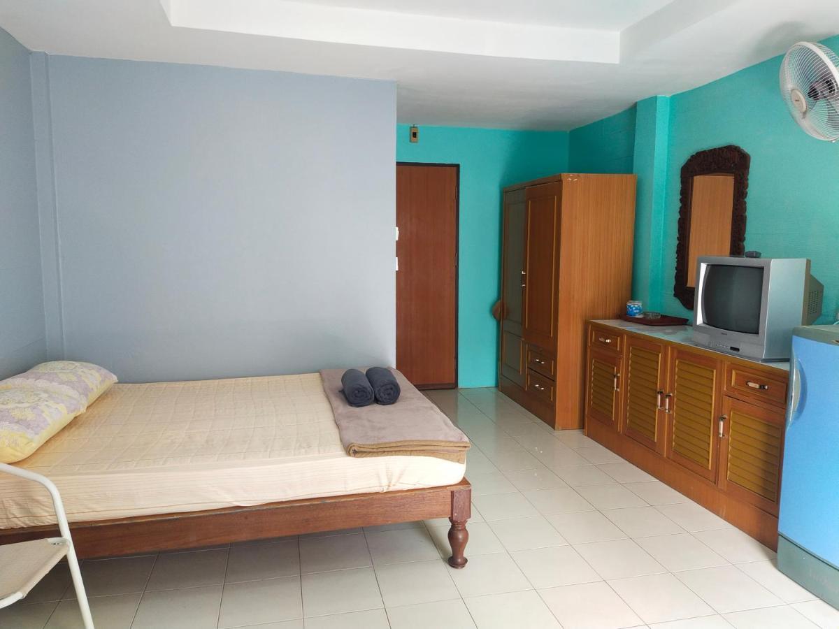 Phonsomboon Guesthouse เกาะเต่า ภายนอก รูปภาพ