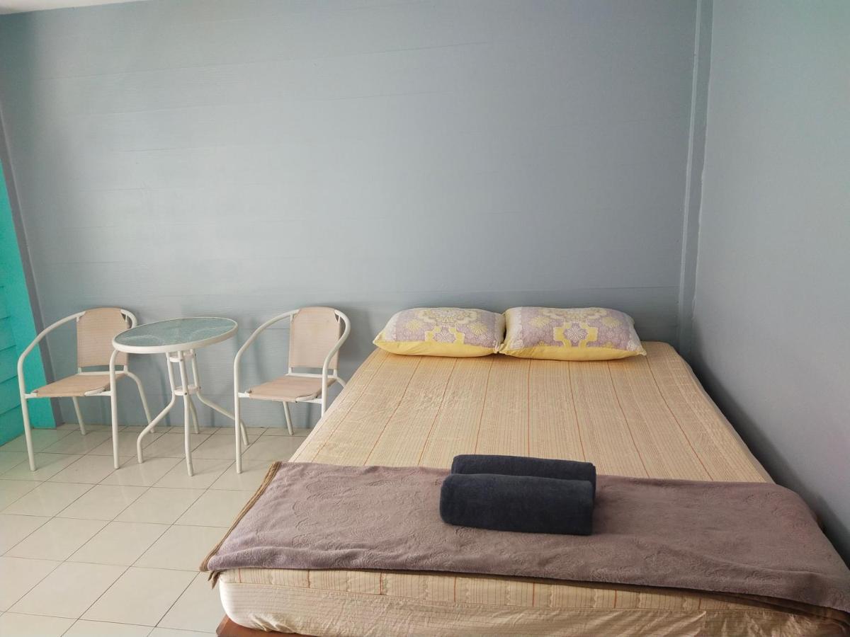 Phonsomboon Guesthouse เกาะเต่า ภายนอก รูปภาพ